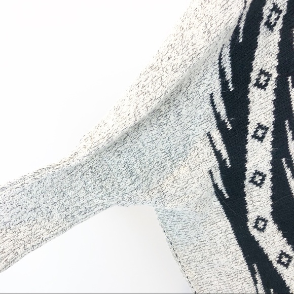 My Beloved Aztec Print Shrug - Picture 5 of 6